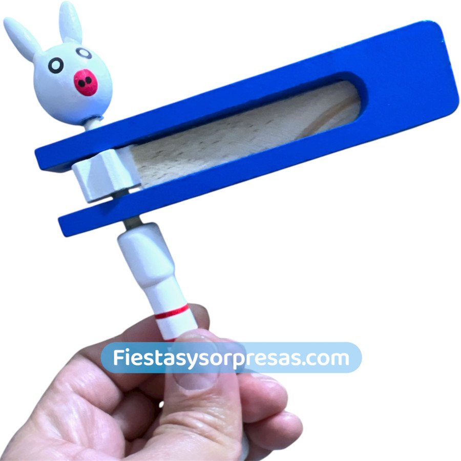 Matraca de Madera Conejito - Fiestas y Sorpresas